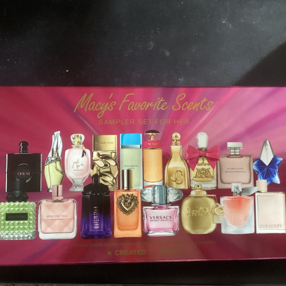LAST ONE. NIB 18-Pc. Favorite Scents Sampler Set For Her parfume SEALED